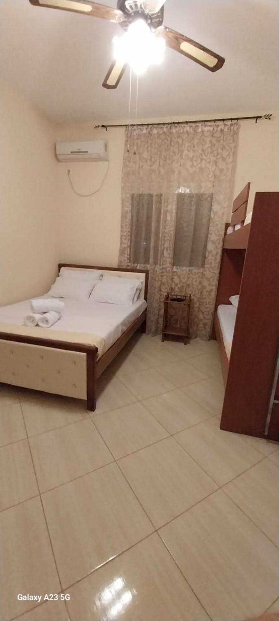 Collaku Apartment'S Vlore Exterior photo